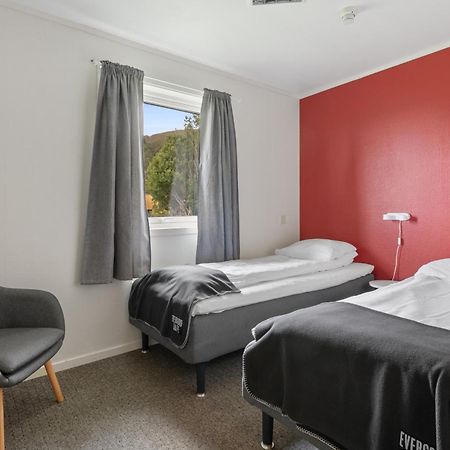 Skagi Bed & Lodge Skaland Экстерьер фото