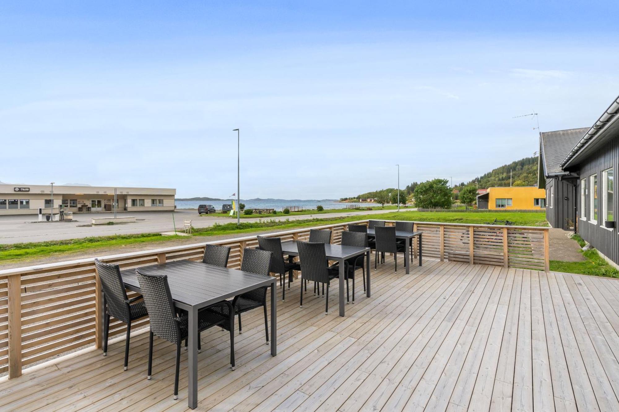 Skagi Bed & Lodge Skaland Экстерьер фото